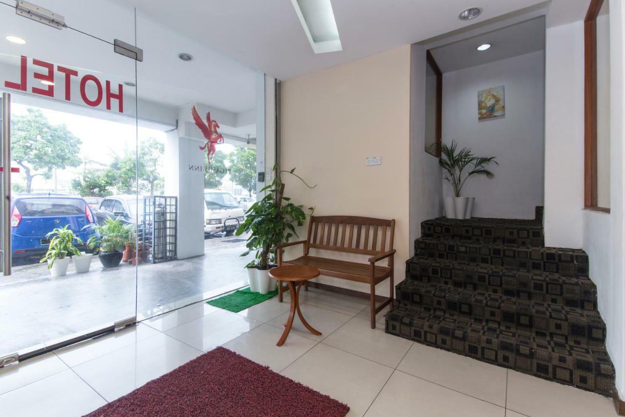 Fumah Hotel Shah Alam Bagian luar foto