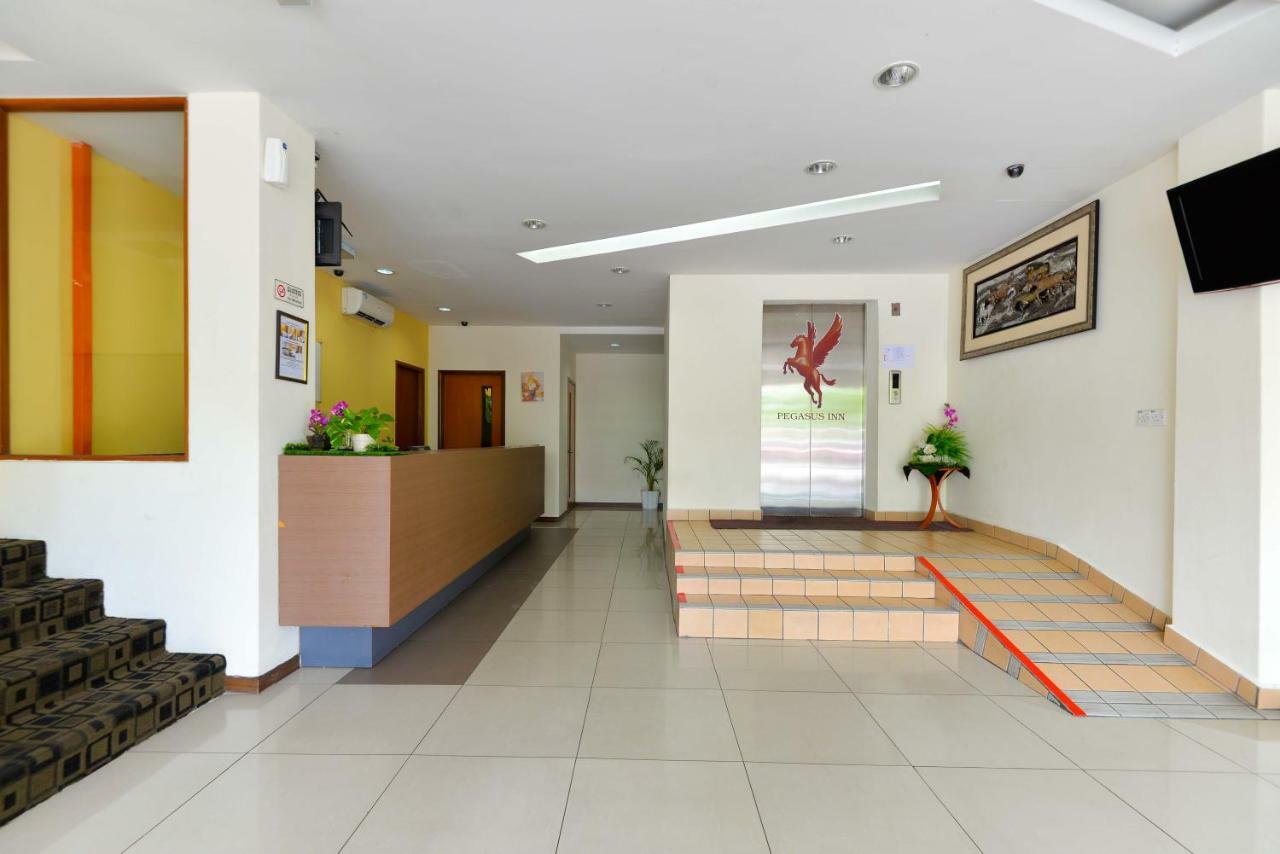 Fumah Hotel Shah Alam Bagian luar foto