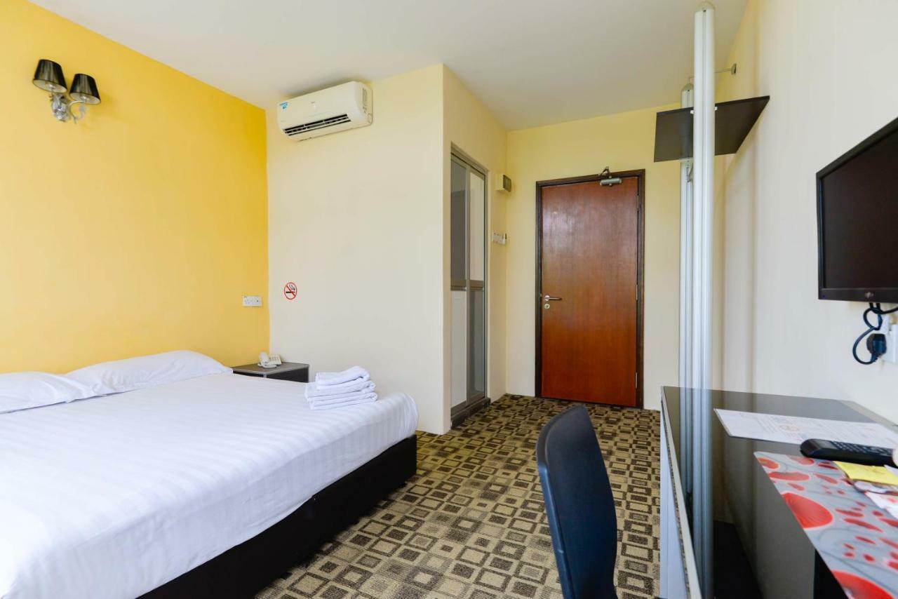 Fumah Hotel Shah Alam Bagian luar foto